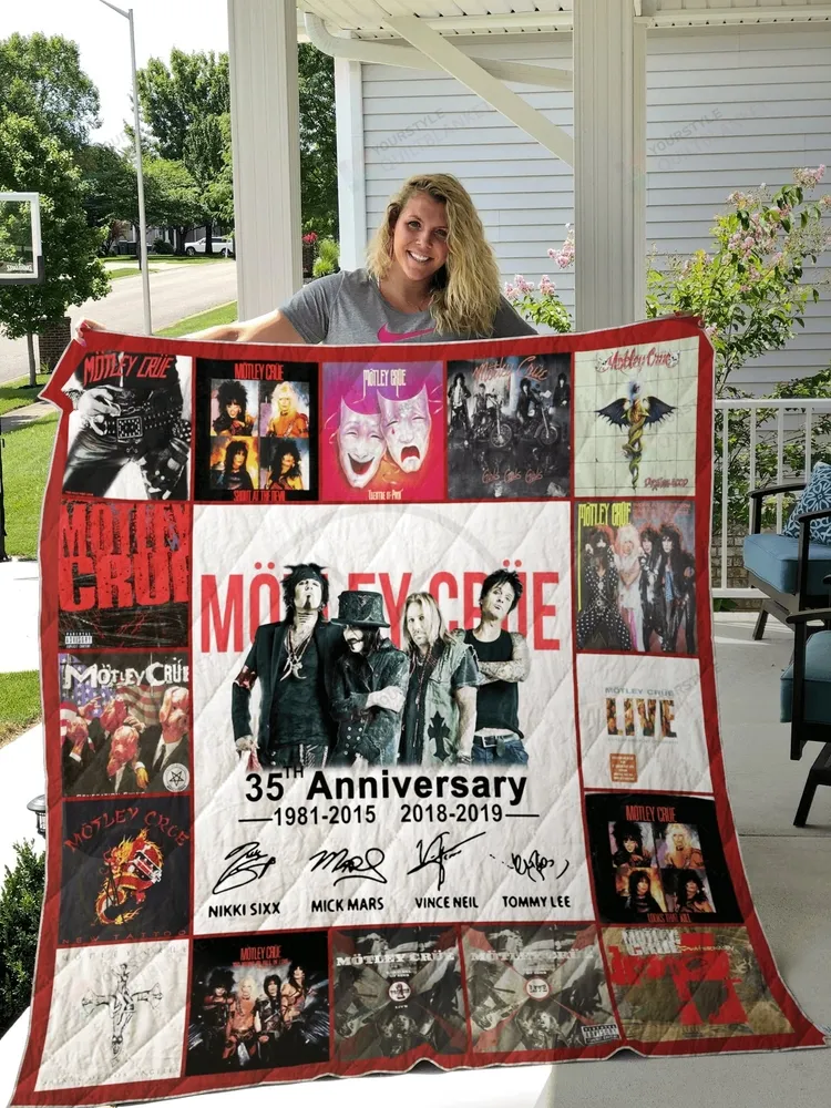 35 Years Of Motley Crue Thank You For The Memories Quilt Blanket