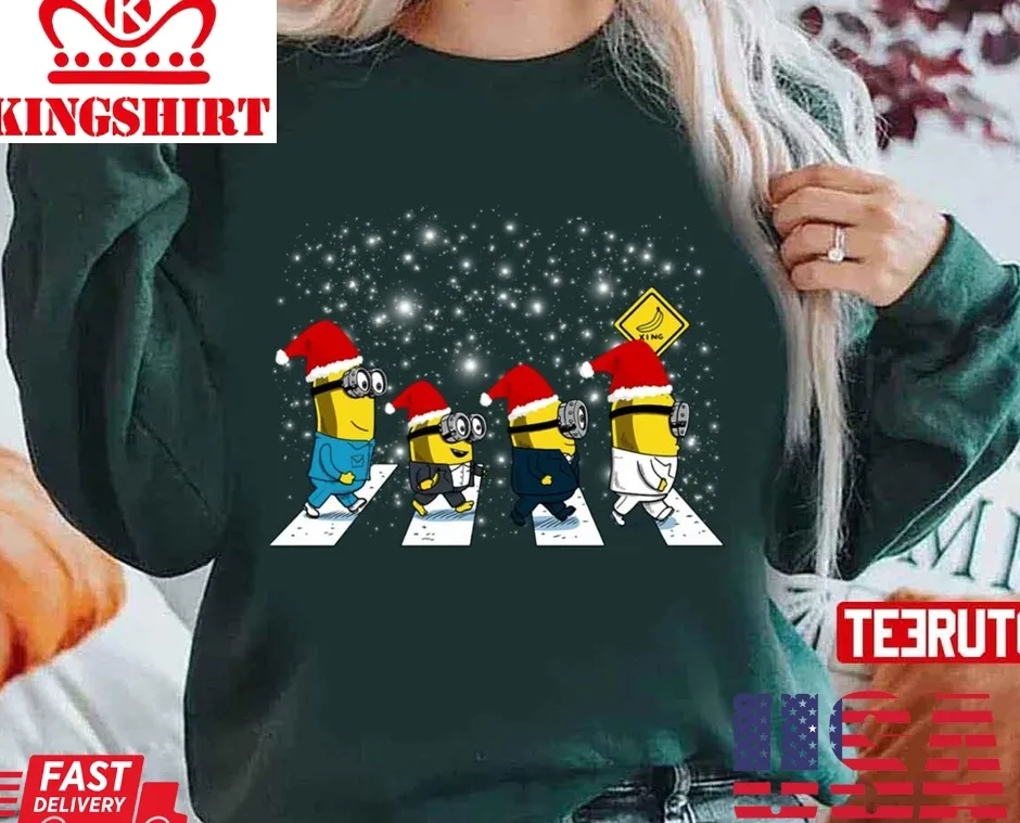 Pretium Minions Walk In Christmas Unisex Sweatshirt Plus Size