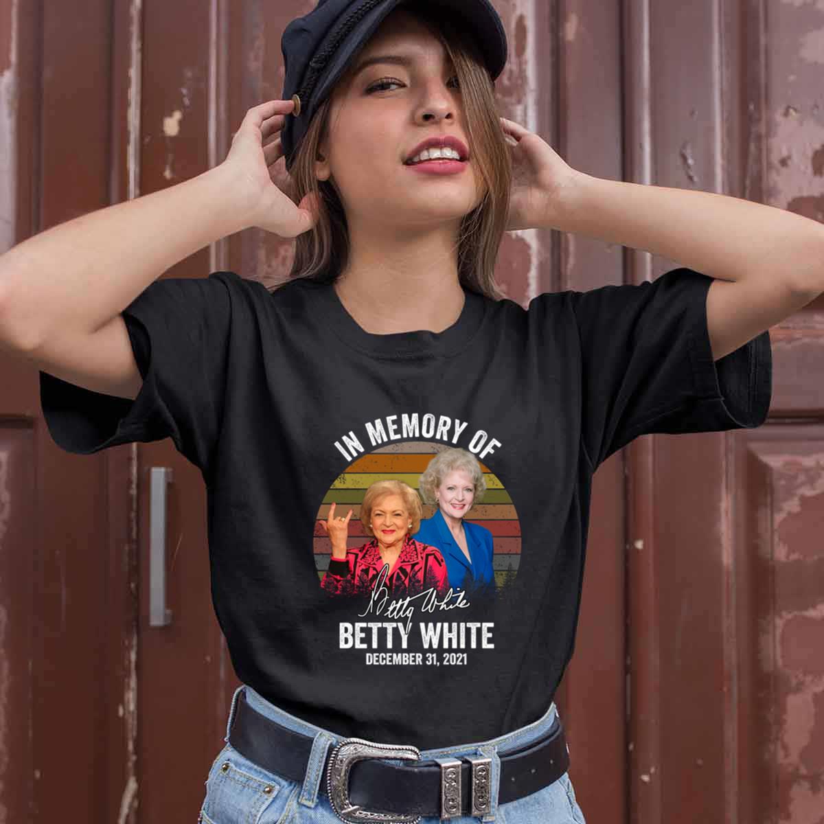 In Memory Of Betty White Signatures Shirt