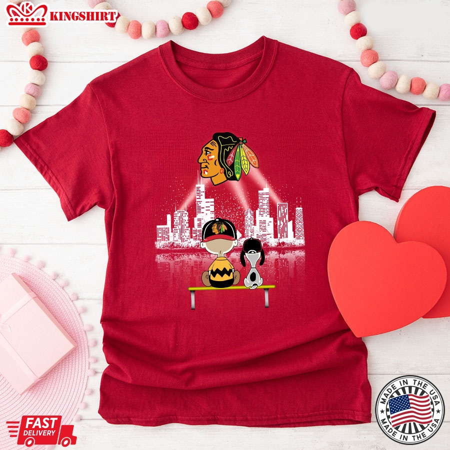 Charlie Brown And Snoopy Watching City Chicago Blackhawks T-Shirt