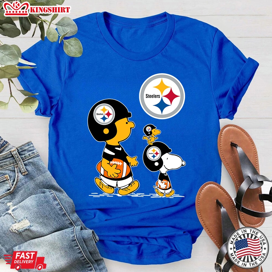 Peanuts Charlie Brown And Snoopy Pittsburgh Steelers T-Shirt